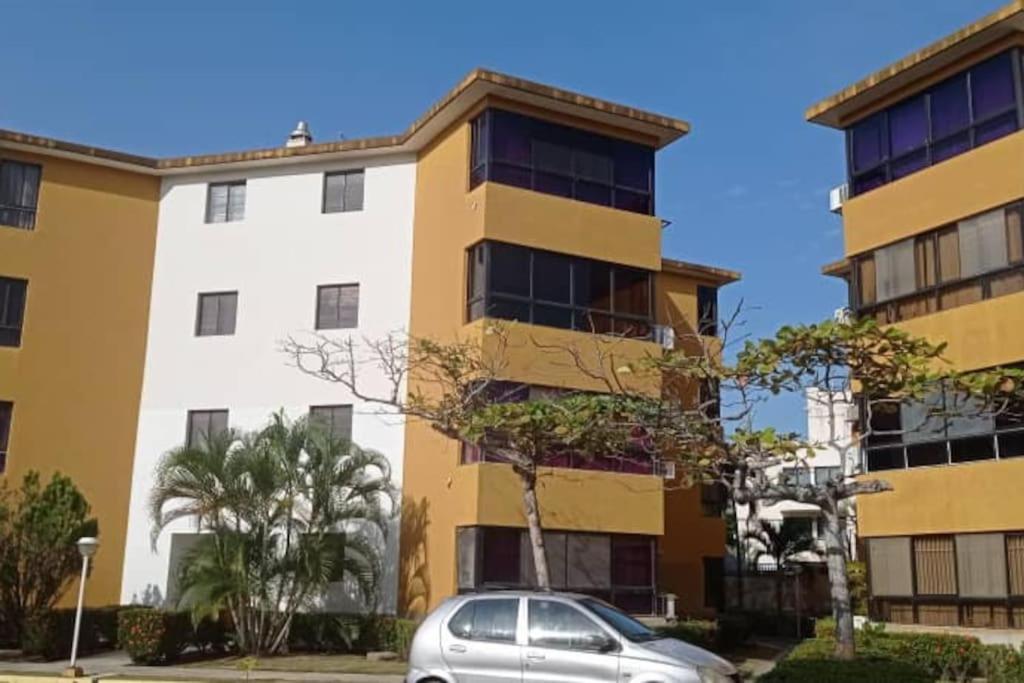 Apartamento - Flamingo Suites Higuerote Luaran gambar